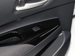 2023款 2.0L 领先版