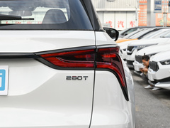 2022款 经典版 1.5T 自动先锋型