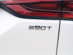 2022款 经典版 1.5T 自动卓越型