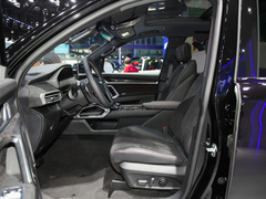 2023款 2.0T 暴走旗舰版 6座