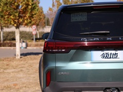 2023款 2.0T 暴走旗舰版 6座