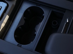2023款 2.0T 暴走旗舰版 6座
