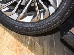 2024款 1.3T PLUG IN 智享版 七座