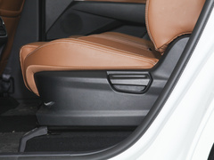 2024款 520KM 乐享版 六座