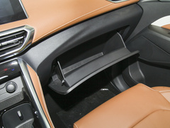 2024款 520KM 乐享版 六座