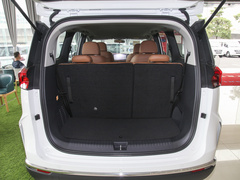 2024款 520KM 乐享版 六座