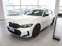 2023款 330Li M运动曜夜套装