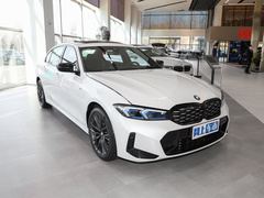2023款 330Li M运动曜夜套装