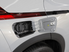 2023款 Plus 70 智享科技版 磷酸铁锂