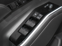2022款 2.5L HEV四驱尊贵版