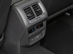 2023款 330TSI 自动两驱R-Line越享版