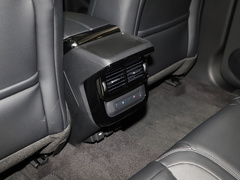 2022款 极光L 249PS R-Dynamic 科林斯古铜特别版