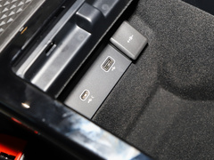 2022款 极光L 249PS R-Dynamic 科林斯古铜特别版