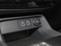 2023款 240TURBO CVT劲动·C位客特别版