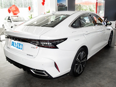 2022款 1.6T DCT雅