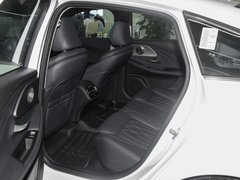 2022款 1.6T DCT雅