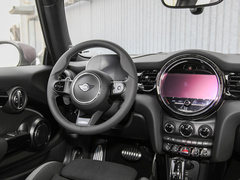 2023款 2.0T JOHN COOPER WORKS Pat Moss纪念版