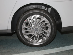 2022款 PLUS 1.5T 自动护航版