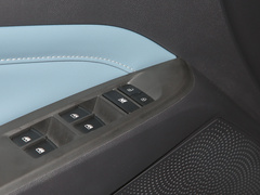 2022款 PLUS 1.5T 自动护航版