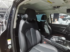 2023款 3.0T V6 汽油极途版