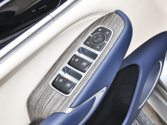 2023款 3.0T V6 汽油极途版