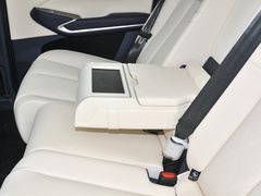 2023款 3.0T V6 汽油极途版