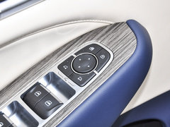 2023款 3.0T V6 汽油极途版