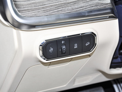 2023款 3.0T V6 汽油极途版