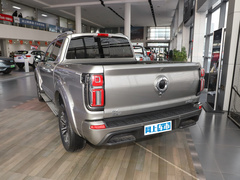2023款 3.0T V6 汽油极途版