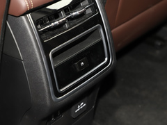 2023款 3.0T V6 汽油极途版
