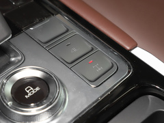 2023款 3.0T V6 汽油极途版