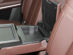 2023款 3.0T V6 汽油极途版