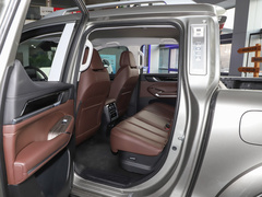 2023款 3.0T V6 汽油极途版