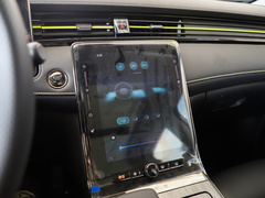 2023款 PLUS 330TGI 自动领潮智享版