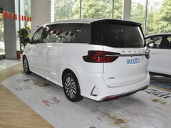 2023款 改款 PLUS 2.0T 柴油自动豪华版