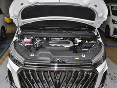 2023款 改款 PLUS 2.0T 柴油自动豪华版