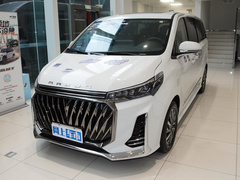 2023款 改款 PLUS 2.0T 柴油自动豪华版