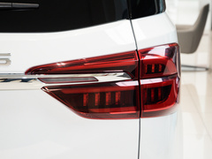 2023款 改款 PLUS 2.0T 柴油自动豪华版