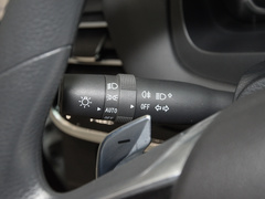 2023款 改款 PLUS 2.0T 柴油自动豪华版