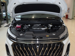 2023款 改款 PLUS 2.0T 柴油自动豪华版