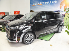 2023款 PLUS 2.0T 汽油自动豪华版