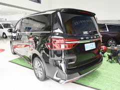 2023款 PLUS 2.0T 汽油自动豪华版