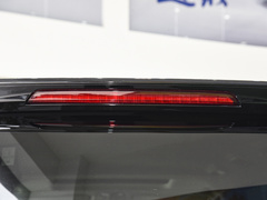 2023款 PLUS 2.0T 汽油自动豪华版