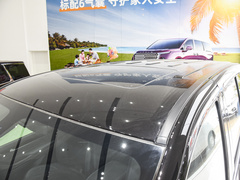 2023款 PLUS 2.0T 汽油自动豪华版
