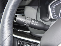 2023款 PLUS 2.0T 汽油自动豪华版