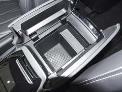 2023款 PLUS 2.0T 汽油自动豪华版