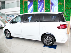 2023款 PLUS 2.0T 汽油自动豪华版