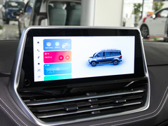 2023款 PLUS 2.0T 汽油自动豪华版