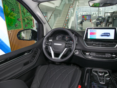 2023款 PLUS 2.0T 汽油自动豪华版