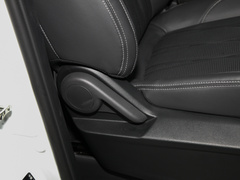 2023款 PLUS 2.0T 汽油自动豪华版